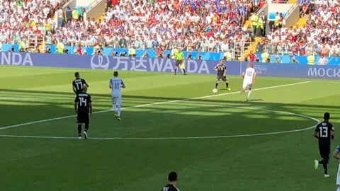 国足客场逆转巴林，张玉宁补时绝杀，世预赛两连胜惊心动魄